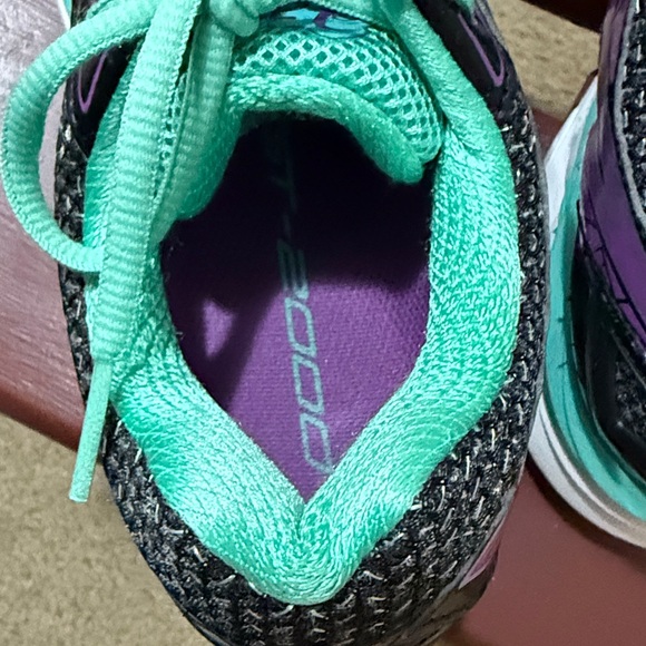 Ladies ASICS tennis shoes size 8 1/2 - Picture 3 of 9